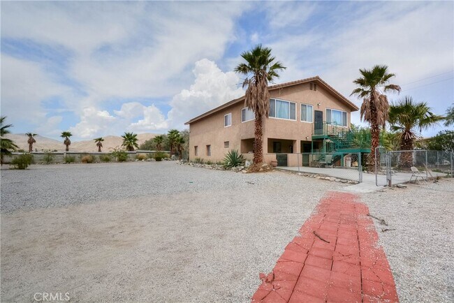 Building Photo - 70265 Aurora Rd