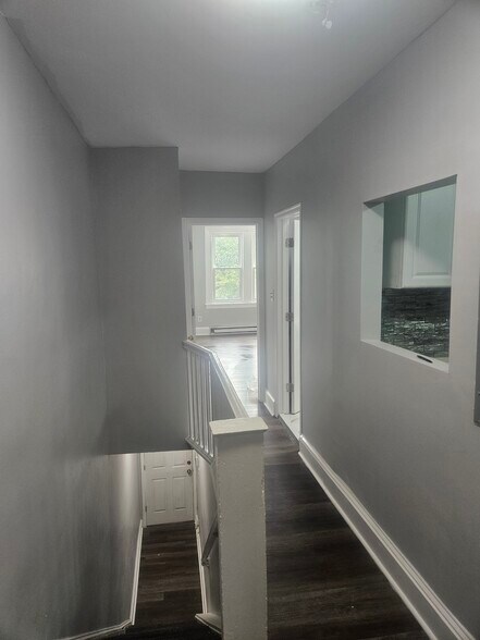 Hallway - 5463 Arlington St