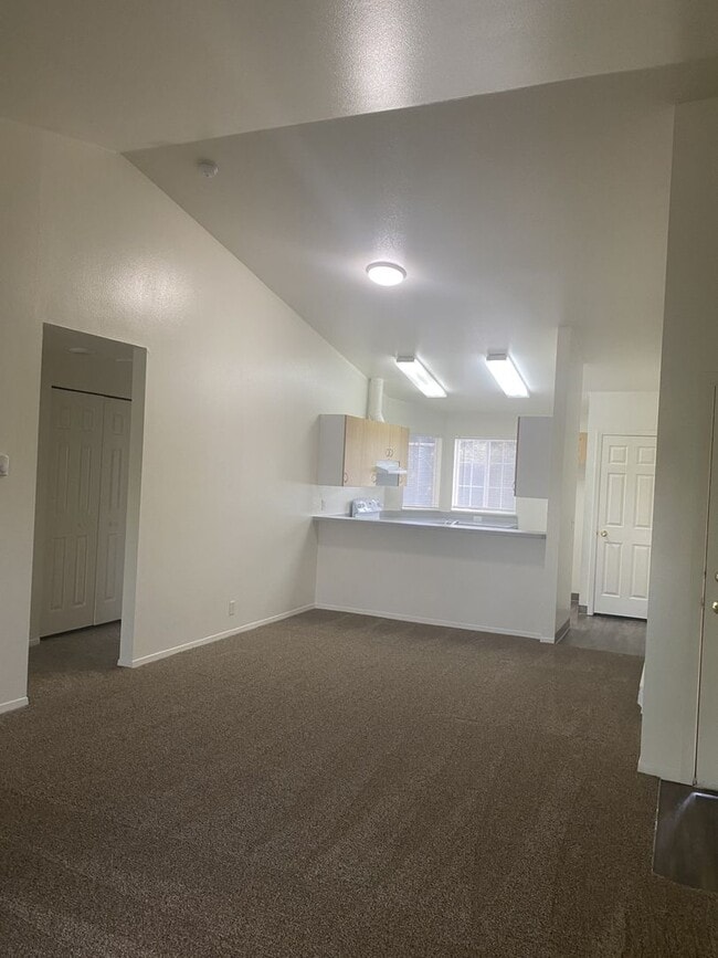 Building Photo - 1488 N Raymond St