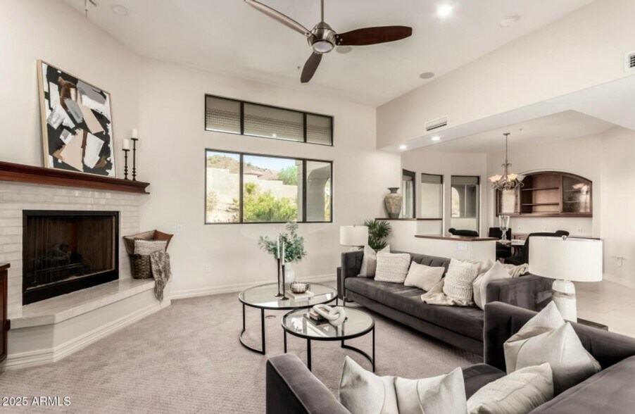 Building Photo - 8614 N 17th Pl