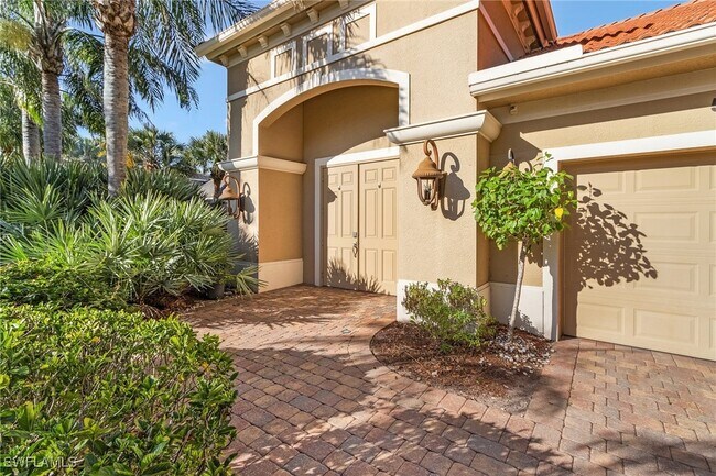 Building Photo - 5030 Rustic Oaks Cir