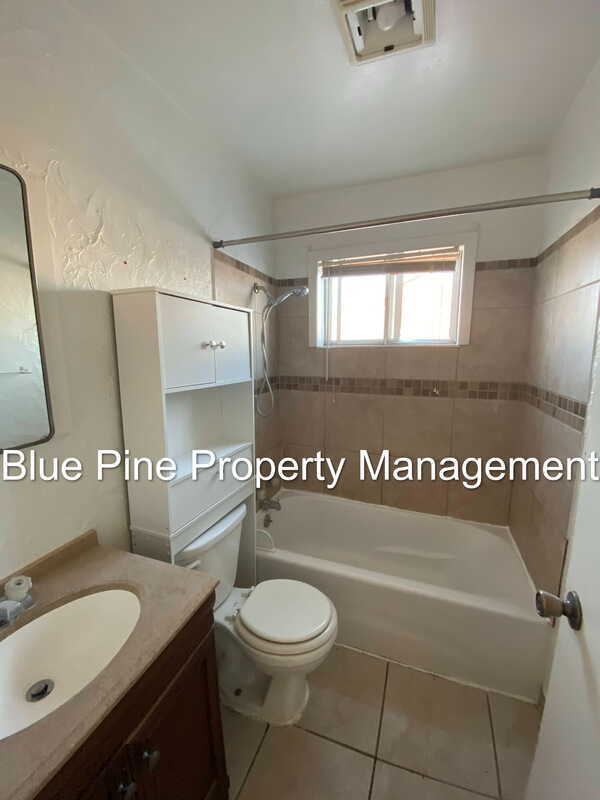 Building Photo - 3372 E Iona Rd