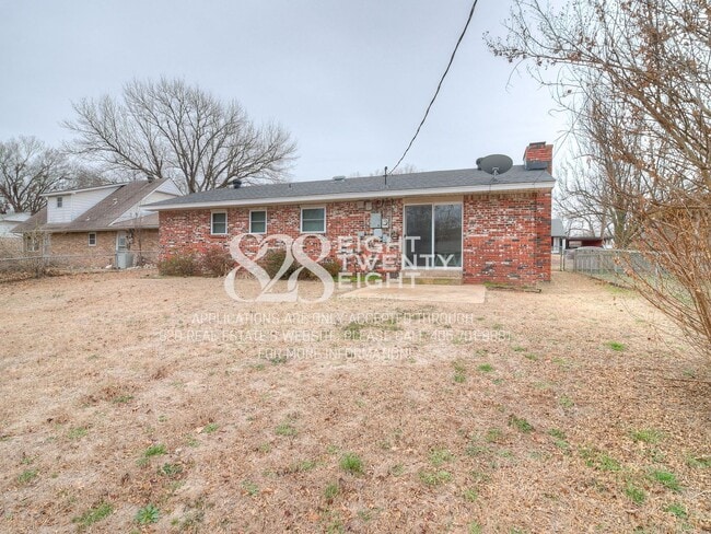 Building Photo - AVAILABLE NOW! Charming 3 Bed/1.5 Bath Single Family Home in West Norman