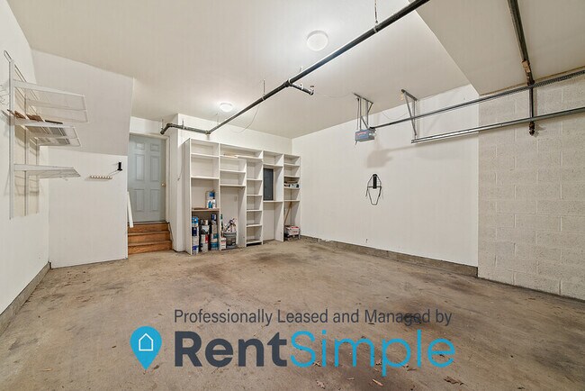 Building Photo - 1501 N Colonial Terrace