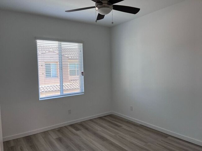 Building Photo - TOWN HOME WITH COMMUNITY POOL , GATED COMMUNITY in GILBERT!