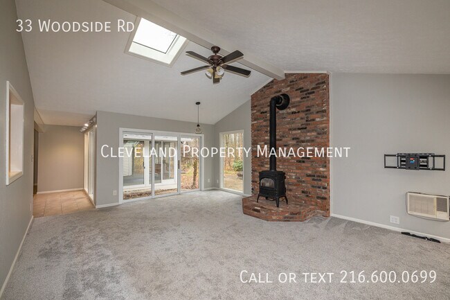 Building Photo - 33 Woodside Rd