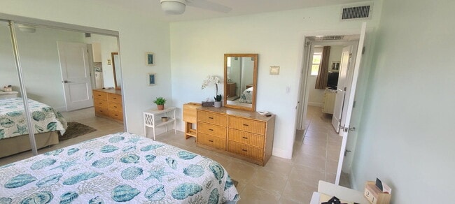 Building Photo - 605 Sombrero Beach Rd