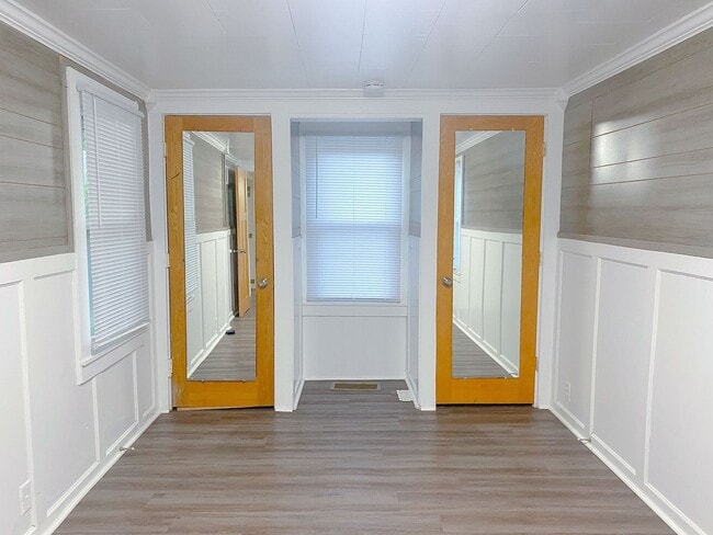 Building Photo - 2 bedroom 1 bath home
