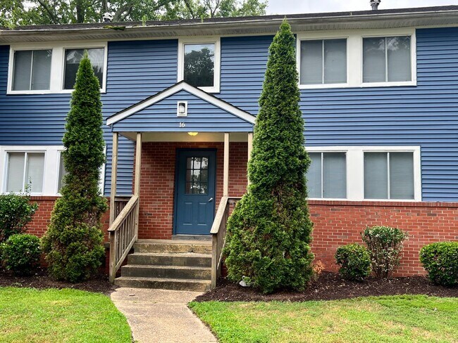 Primary Photo - Absolutely Adorable two bedroom is move in...