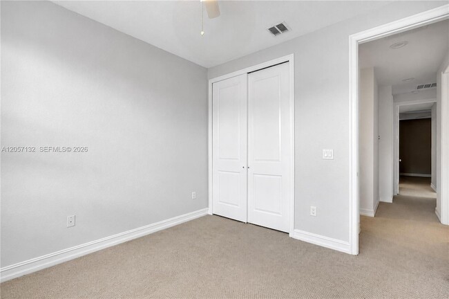 Building Photo - 13005 Riverwalk Cir N