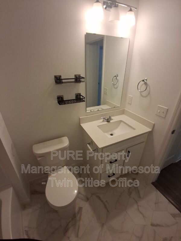 Building Photo - 4654 Schilling Way