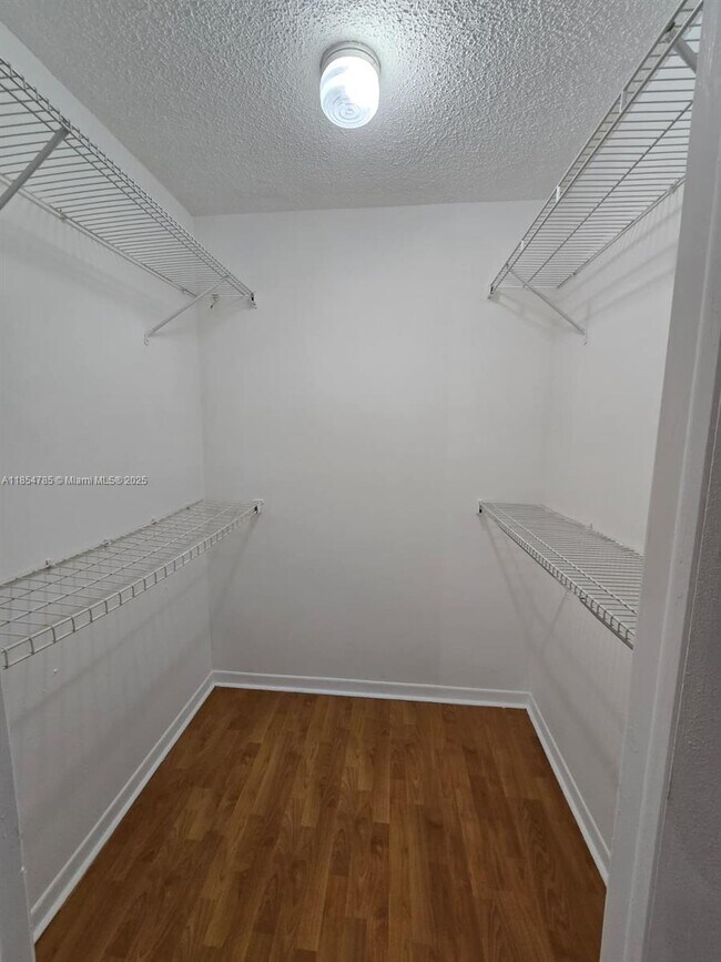Building Photo - 15620 SW 80th St