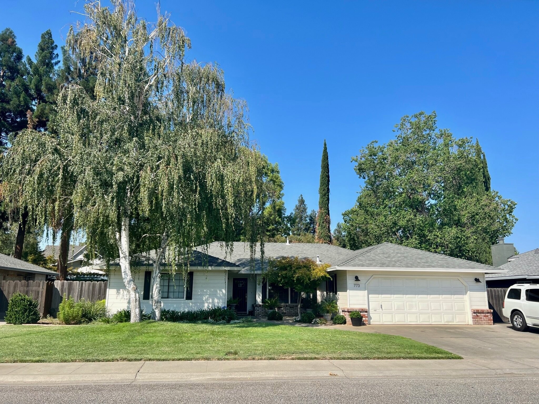Building Photo - 773 Skylark Dr