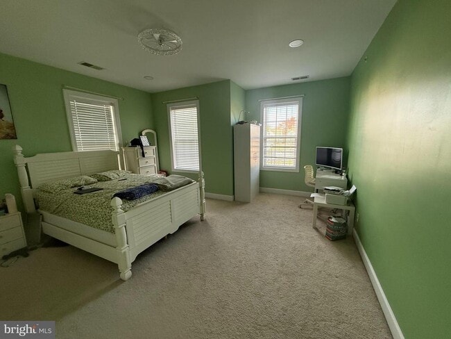 Building Photo - 2720 Cheekwood Cir