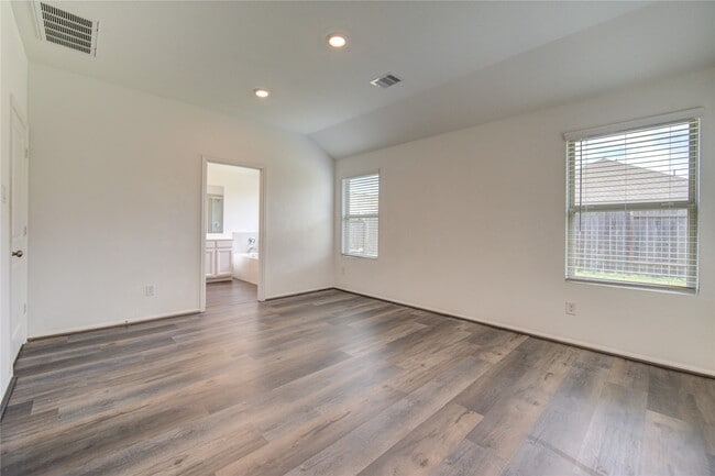 Building Photo - 5914 Dry Brush Pl