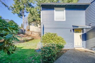 Building Photo - 505 NW 5th Ave