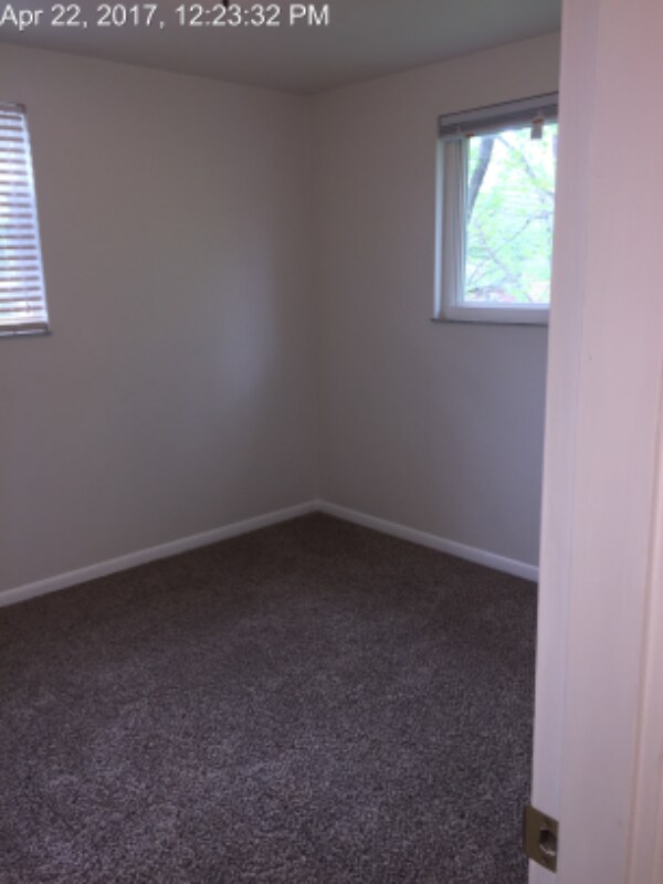 Building Photo - 4947 Charlemar Dr