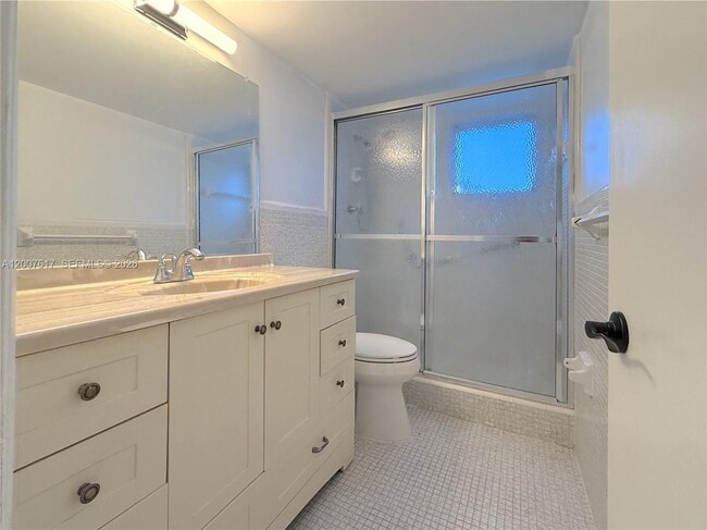 Building Photo - 1075 92nd St