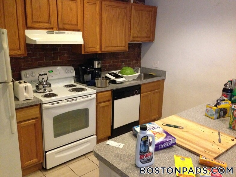 Building Photo - 486 Massachusetts Ave