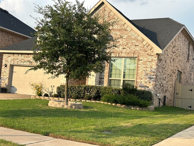 Building Photo - 326 Summer Landing Ct