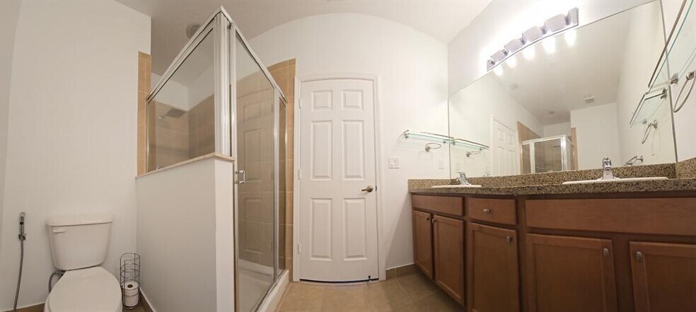 Building Photo - 929 SW 147th Ave