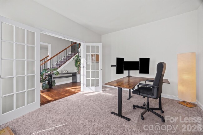 Building Photo - 415 Fischer Rd