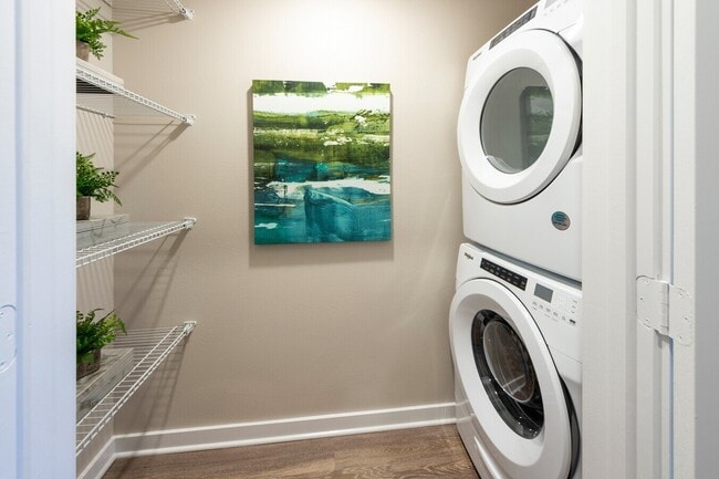 Building Photo - A Home That Fits You…