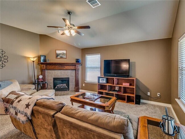 Building Photo - Gorgeous Home in Piedmont School District!!!