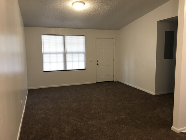 Building Photo - 9133 13th Ave