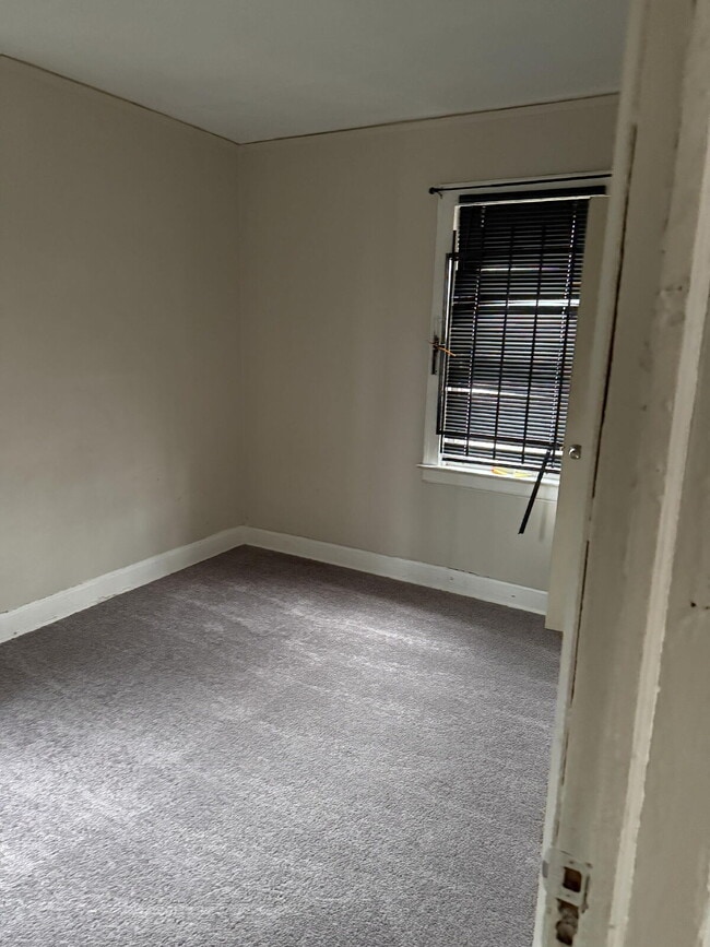 Building Photo - Your Next Home Awaits at 15840 Ardmore!