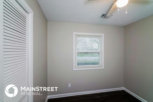 Building Photo - 6404 Venango Dr