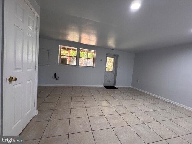 Building Photo - 6917 Villa-Del-Rey Ct