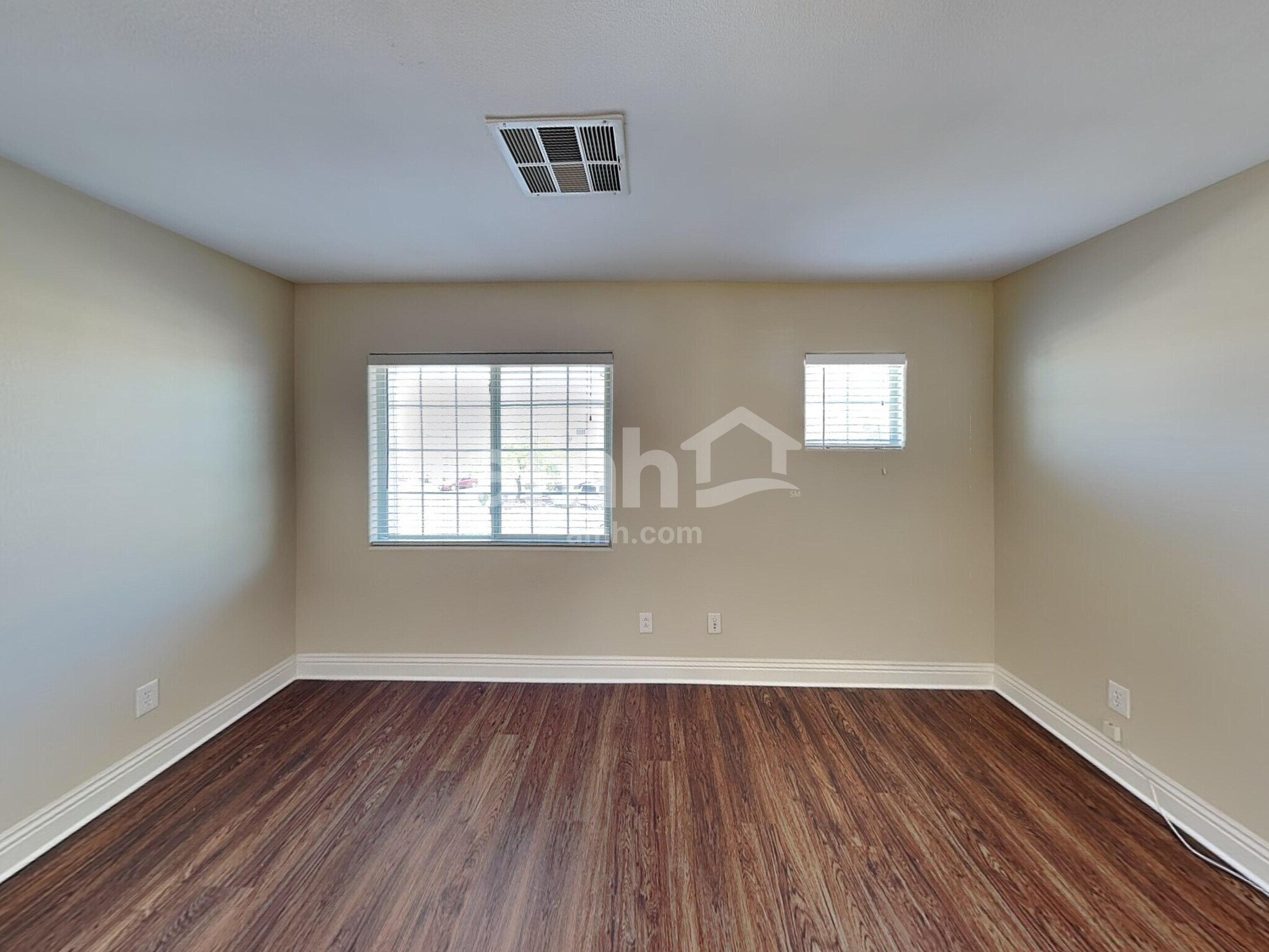 Building Photo - 8845 Red Fox Dr