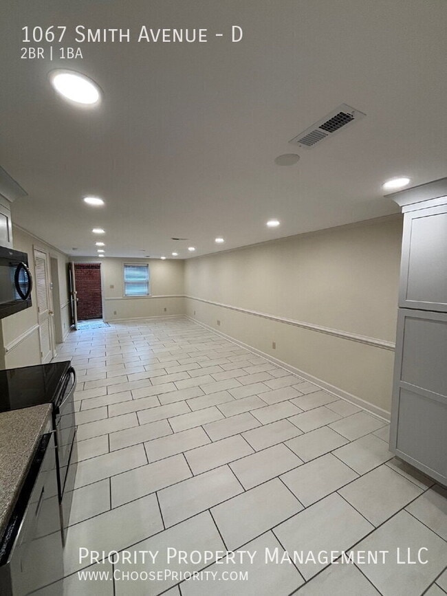 Building Photo - 1067 Smith Ave