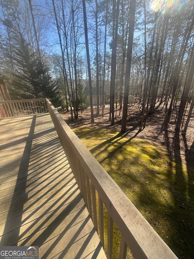 Building Photo - 735 Bearslide Hollow