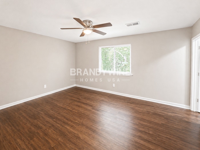 Building Photo - 5196 Brough Ln