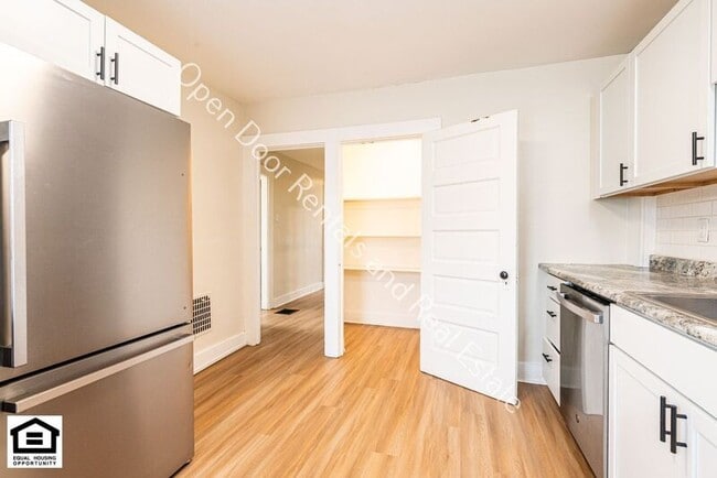 Building Photo - 2516 Lafayette St