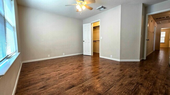 Building Photo - 714 Cypresswood Ridge