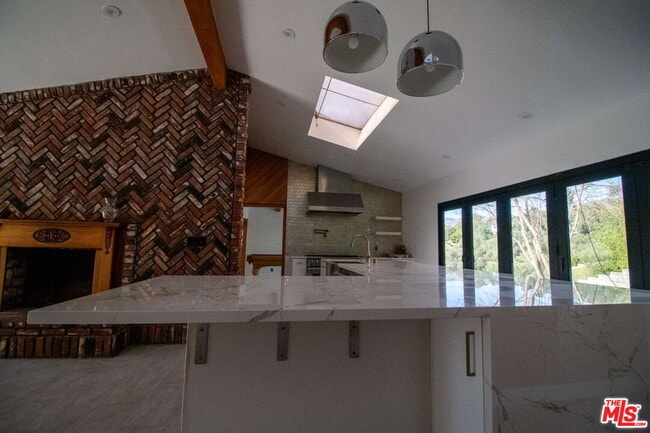 Building Photo - 11619 Lerdo Ave