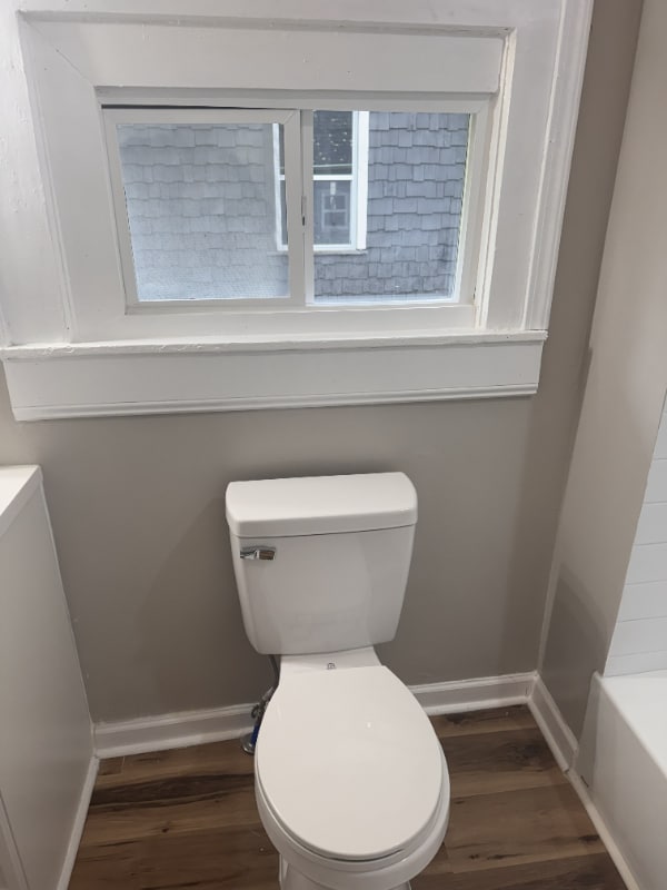 Building Photo - 537 W Auburn Ave