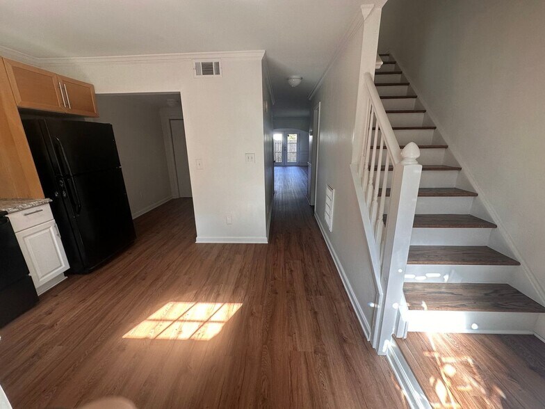 Building Photo - 515 Granite Ridge Pl