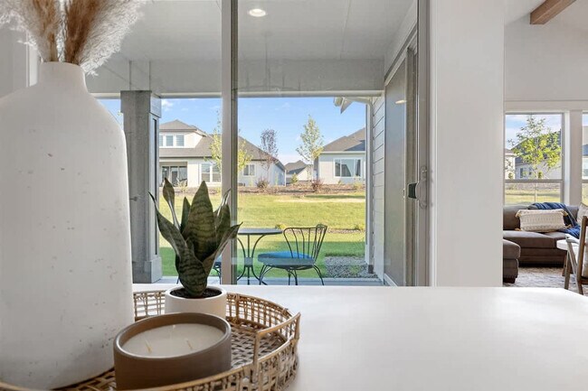 Building Photo - 1213 W Capstone Dr