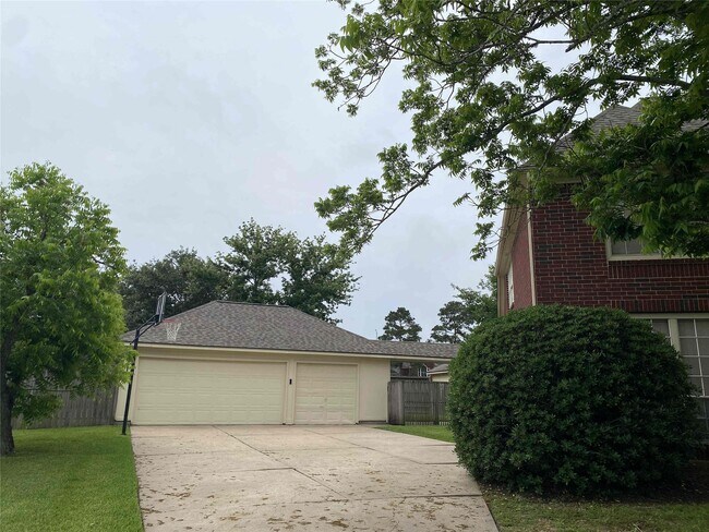 Building Photo - 3207 Breckinridge Ct