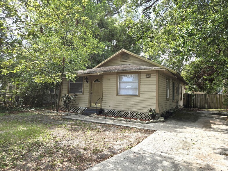 Primary Photo - 306 W Park St