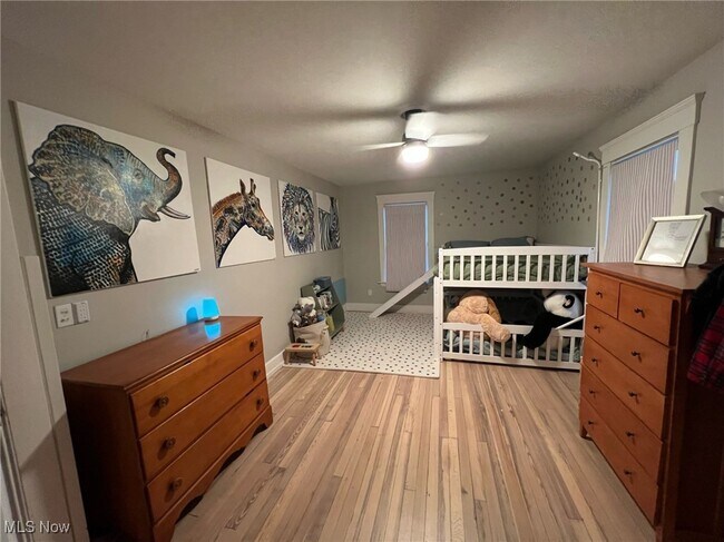 Building Photo - 2877 Hampshire Rd