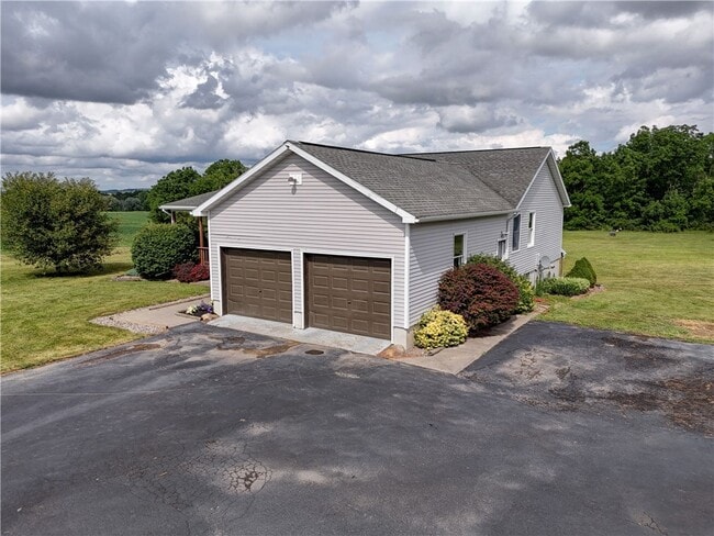 Building Photo - 681 NY-364