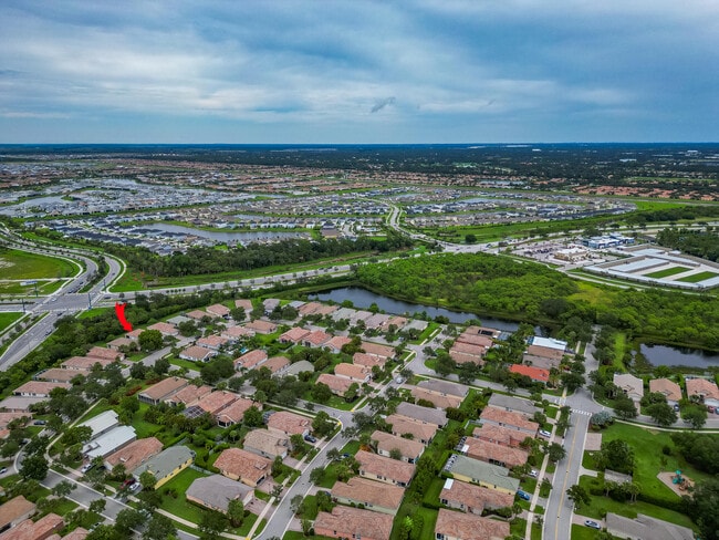 Building Photo - 9588 SW Flowermound Cir