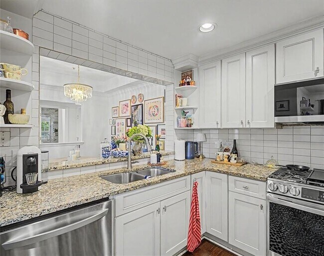 Building Photo - 3636 Habersham Rd NW