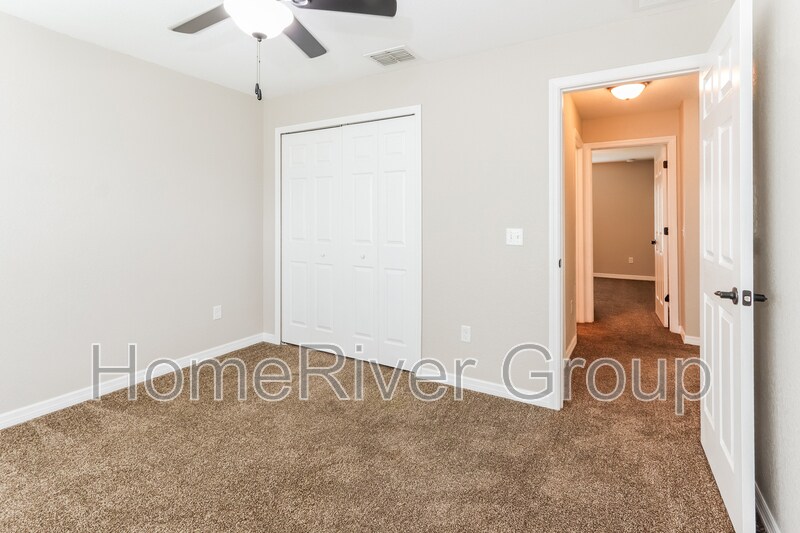 Building Photo - 16851 SW 41st Ave Rd