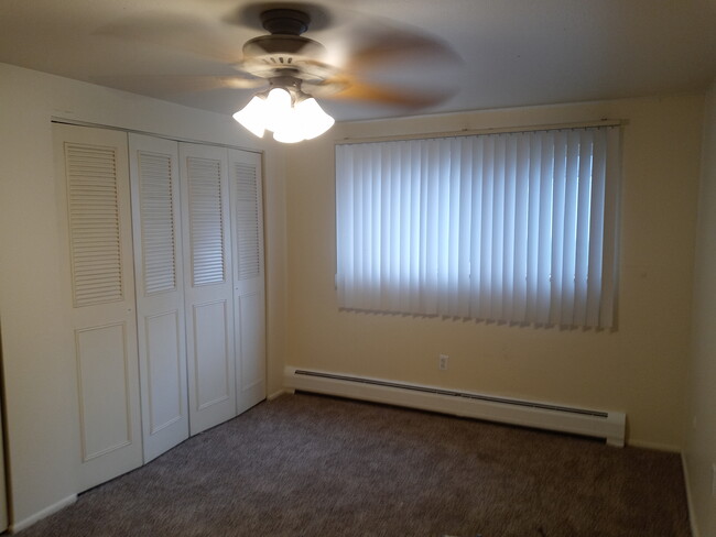 Primary Photo - 4275 E Iliff Ave